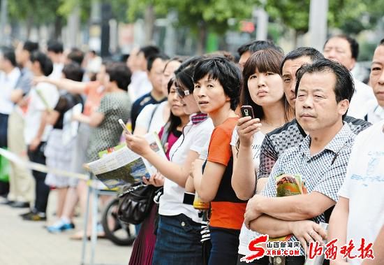 447个考点47万中考生首日挺顺利(图)