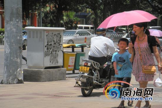 海口海府路、琼台师范附近惊现<em>招鸭</em>广告[图]