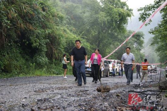 ���ף���ʯ����ٰ�կ��·��������ʽ���ޣ���ͼ��