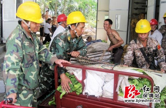 保靖龙溪供电所为辖区烟农烤烟保驾护航(图)