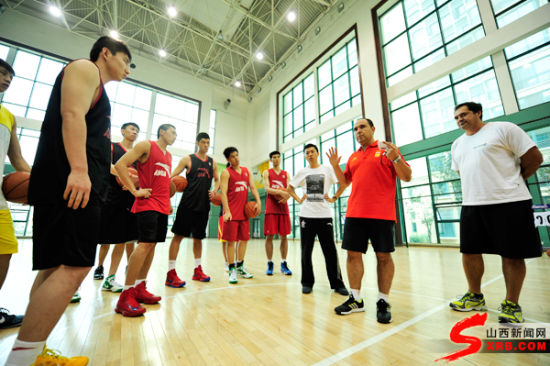 前西班牙助教马特奥新任山西男篮主帅 今执鞭