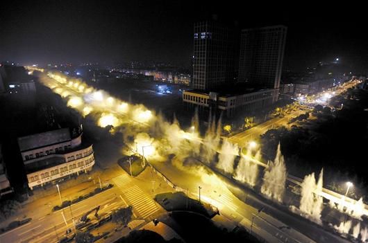 图文:沌阳高架灰飞烟灭