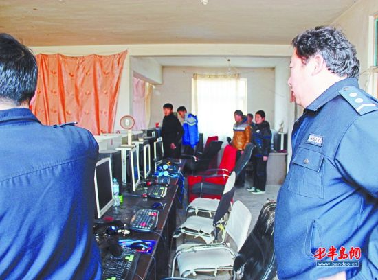 有关部门联合开展暑期网吧市场专项整治(图)