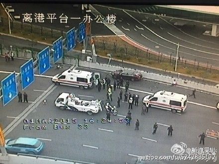 深圳宝安机场突发豪车撞人事件(组图)