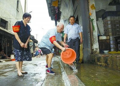 图片新闻