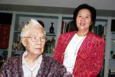 活得不快乐 柏杨遗孀仰药过量送医