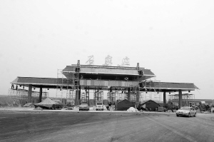 张石高速公路通车在即,记者提前走了走