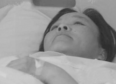 少年因父亲伤害母亲将其杀死一审获刑3年