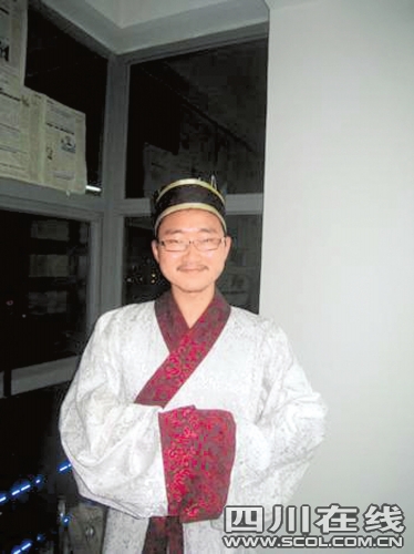 考生用古文字写高考作文续:老师将到美国教中