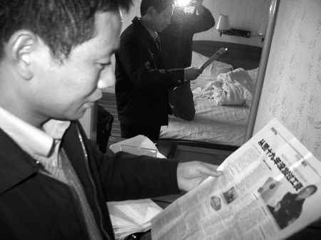 公安局一级警司被拖欠工资19年(图)