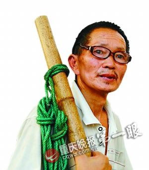 力哥将失物交警方保管后仍坚持寻找物主