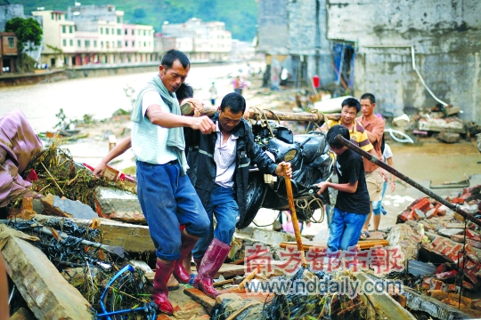 广东大塘湾水库濒临溃坝当地政府称3天内炸坝