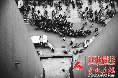 ͼΪ�·��ֳ�