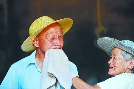 ���ӻ���������ɷ���׿�����ˮ ��������ͼƬ�ɼ��� ��·�� ʵϰ�� ������ ��