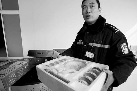 小偷入室盗窃成套家居用品送给女友(图)