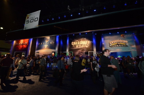 E3 2013 ӱѩչ̨