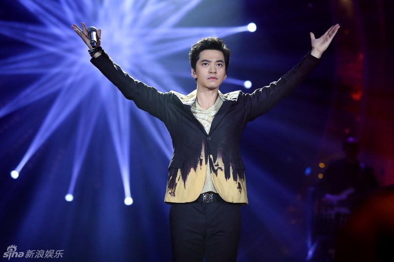 组图：歌手3萧煌奇压轴补位李健携16位童声反击