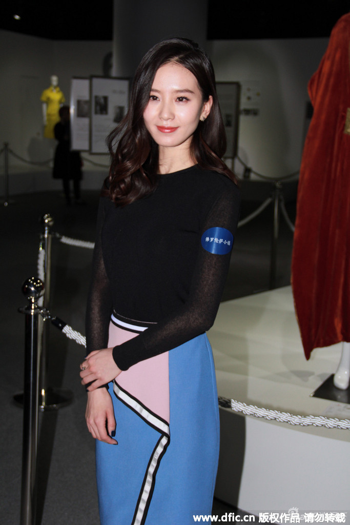 组图：刘诗诗成人妻展优雅范 忙工作暂不生娃