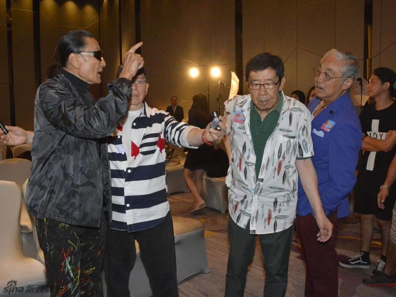 组图：谢贤发火欲掌掴曾江 胡枫劝阻眼镜被打歪