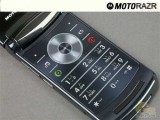 Ħ RAZR2 V8