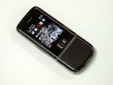 ŵ 8800SapphireArte