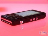 索尼爱立信 W995