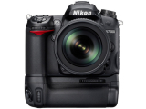 ῵D7000 