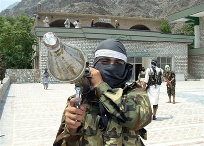 阿富汗塔利班在坎大哈郊区频繁出动