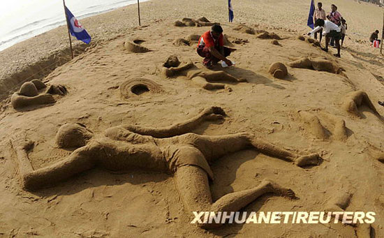 东南亚国家纪念印度洋海啸4周年(组图)_新闻中心_新浪网