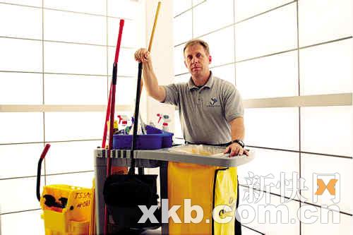 精英揾食也艰难