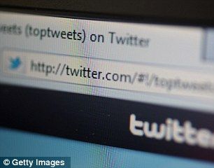 围观<em>车祸</em>上传<em>尸体照片</em>发微博 英网友被批冷血