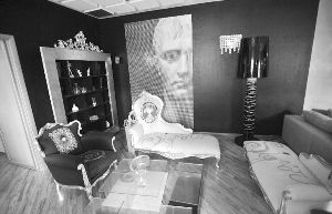 ���ݻ��ܺڰ�