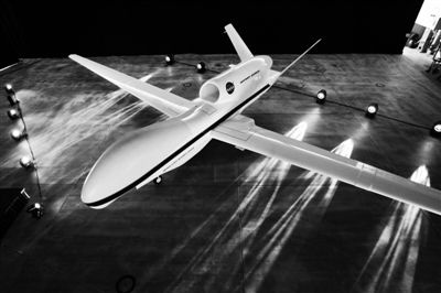 ������ȫ��ӥ���߿���������(UAV)���������˻�4���ڰͻ�˹̹����ʵʩ����Ϯ�������ܴ��������ء��������