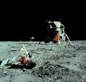 1969��7��21�գ������Ա��ķ˹���ʵ��������������״Ρ�������ͨ�����������޼ƻ��������˶��̽��������档