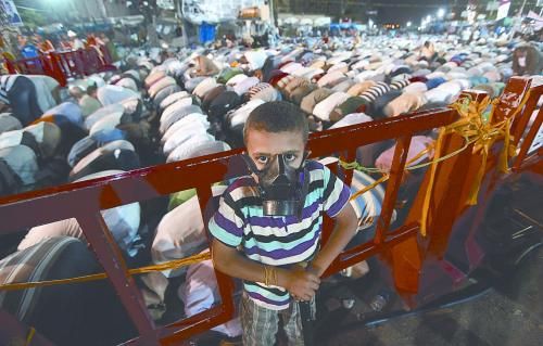 ����ʱ��28�������ڰ��������������ǣ�һ��С�к�ͷ��������߲μ����ֻ�ļ���ʾ����