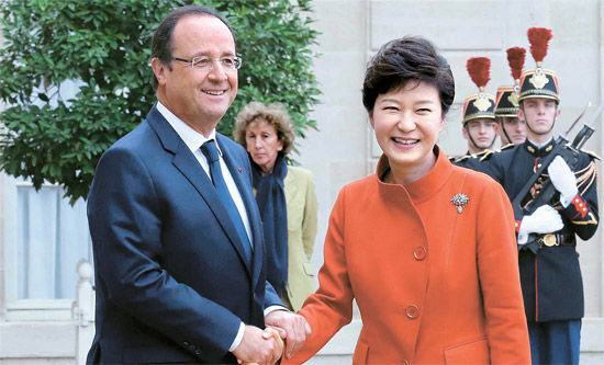 朴槿惠访法期间用法语演说 被赞发音优美|朴槿