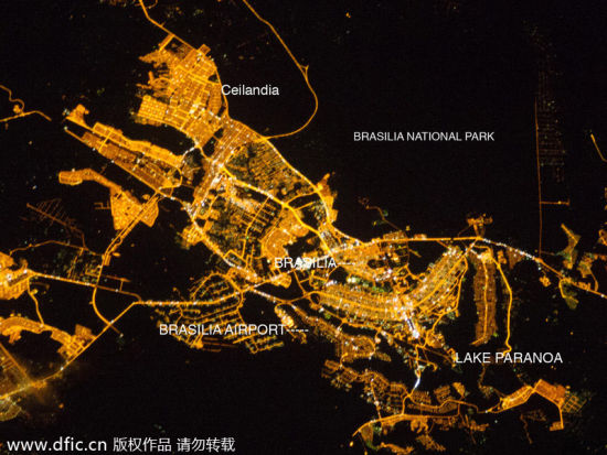 国际空间站拍摄各国都市夜景 感受熟悉景色的