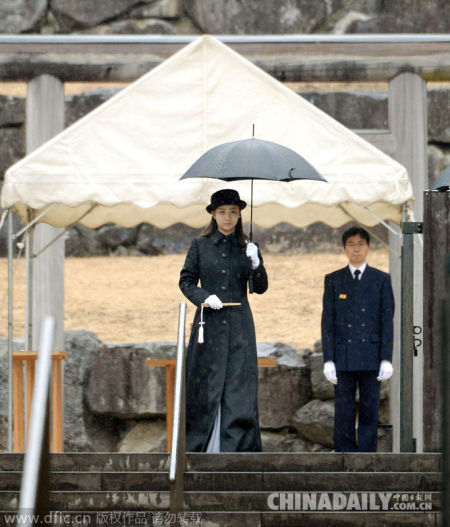 日本佳子公主祭拜皇陵 向祖先报告自己成年[1]- 中国日报网_新浪新闻