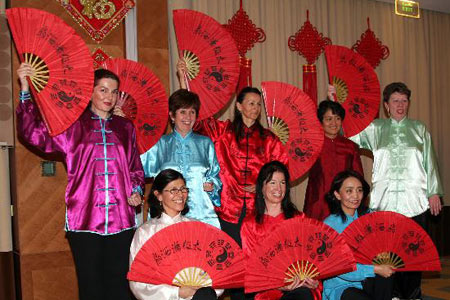 组图:世界各地庆祝中国春节