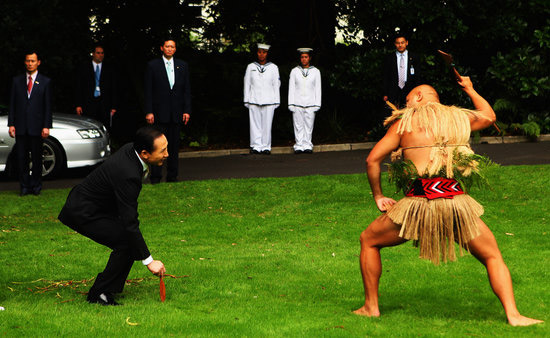 韩国总统李明博访问新西兰 毛利人举行欢迎仪
