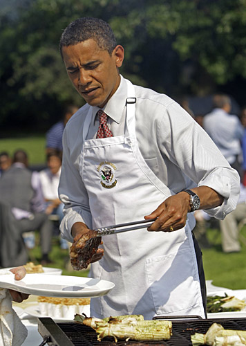 奥巴马在白宫做烧烤称做父亲比当总统更有趣