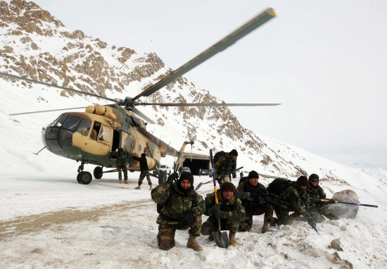 阿富汗北部雪崩已致165人遇难135人受伤(组图)
