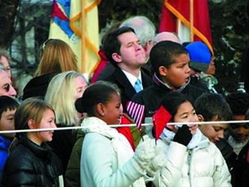 �°�����Ů����ɳ�ֳ������������컶ӭ������