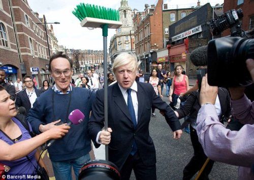 �׶��г�Լ��ѷ����ɨ��׼����ɨɧ�Һ��������������Χ������