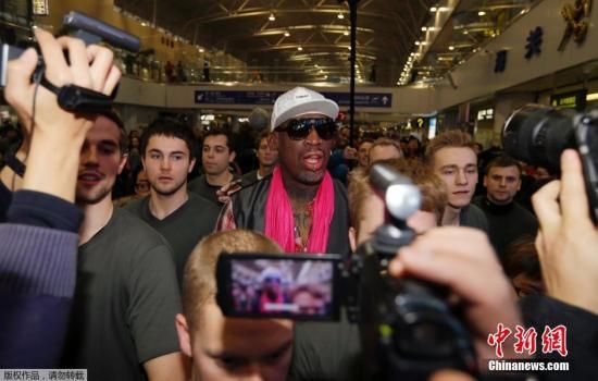 ��2014��1��6�գ������׶����ʻ�����ǰNBA�����޵��������˻�ǰ��ƽ������Ϥ���˴γ���֮���޵������������ǰNBAȫ������Ա���ᡤ����ɭ��������ޱ�ѷ���Լ����׸񡤻���˹�����񡤿���˹�ٺͲ��˹��ʷ��˹������ɵĶ��飬��8���볯�ʵ�������Ҷӹ�ͬ��һ��������