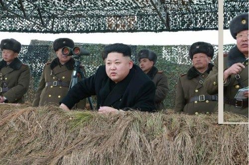 根据朝鲜最高司令官金正恩的直接倡议,朝鲜人民军西部前线机械化打击集团装甲步兵部队举行冬季渡江攻击演习。 根据朝鲜最高司令官金正恩的直接倡议,朝鲜人民军西部前线机械化打击集团装甲步兵部队举行冬季渡江攻击演习。