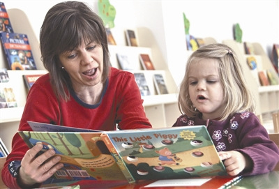 即使是小孩子学英语，专家们都在强调要重视日常阅读