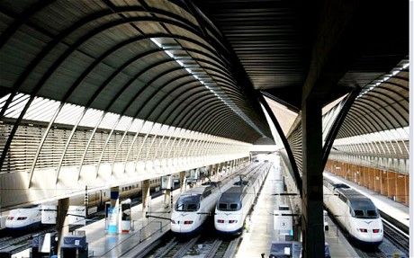 西班牙一高铁日均乘客仅9人 无奈停运