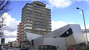 �׶ض����ѧ�ġ��߶ȿ��ŵ���������λ�ѱ���ͣ��(����ͼ)