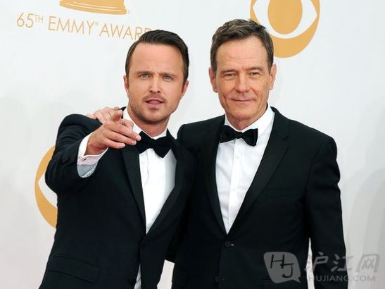 Aaron Paul and Bryan Cranston looked like two peas in a pod on the red carpet. ̺ϵAaron PaulBryan Cranstonһģӿ̳һ